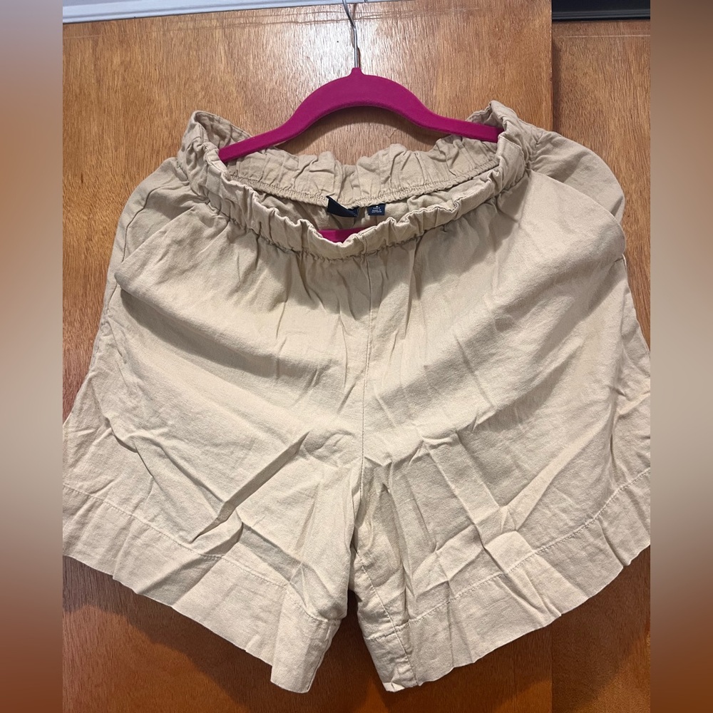GAP Women's Tan Shorts - Tall